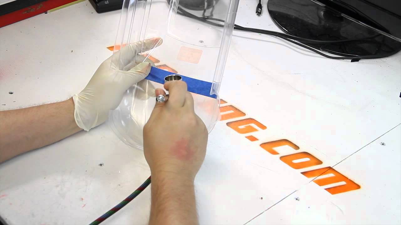 Painting a skull on a lexan body