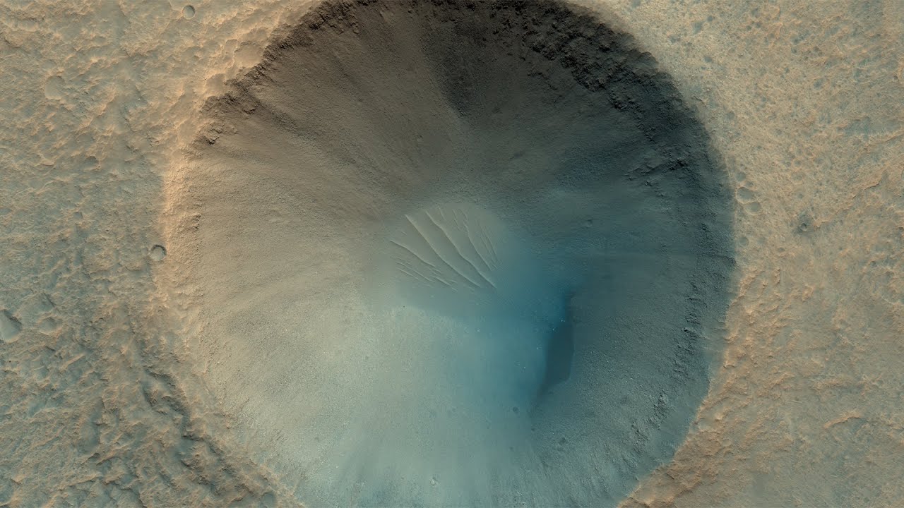 Som ET - 41 - Mars - Craters and Pit Crater Chains in Chryse Planitia - 4K