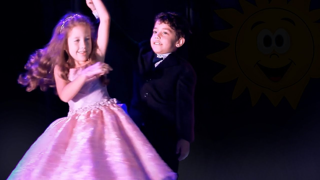 Valsa dos Formandos - Festa de Encerramento 2014 - Escola Uirandê