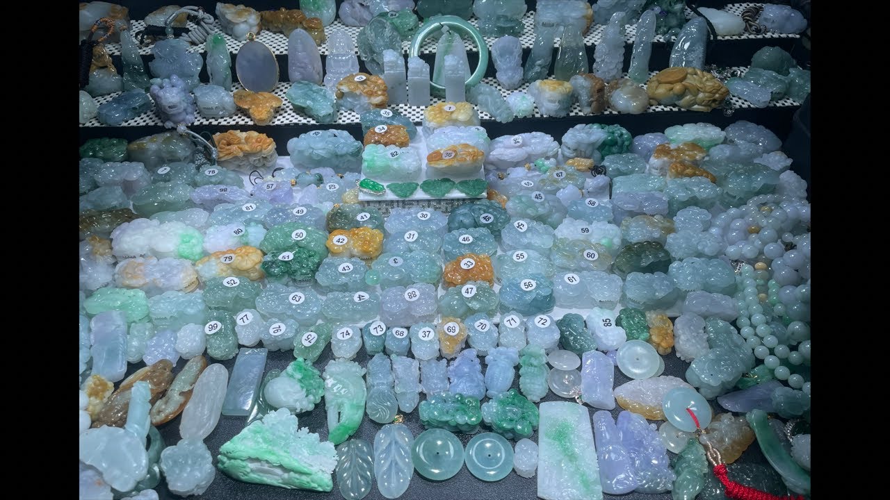 2月12号晚班毛哥，春節不打烊“翡翠貔貅一哥”正在直播！工廠貔貅一手貨源，一劍也是批發價#綠a翡翠 #jade #綠a翡翠 #定制翡翠 #古玉收藏 #流量#毛哥精選翡翠