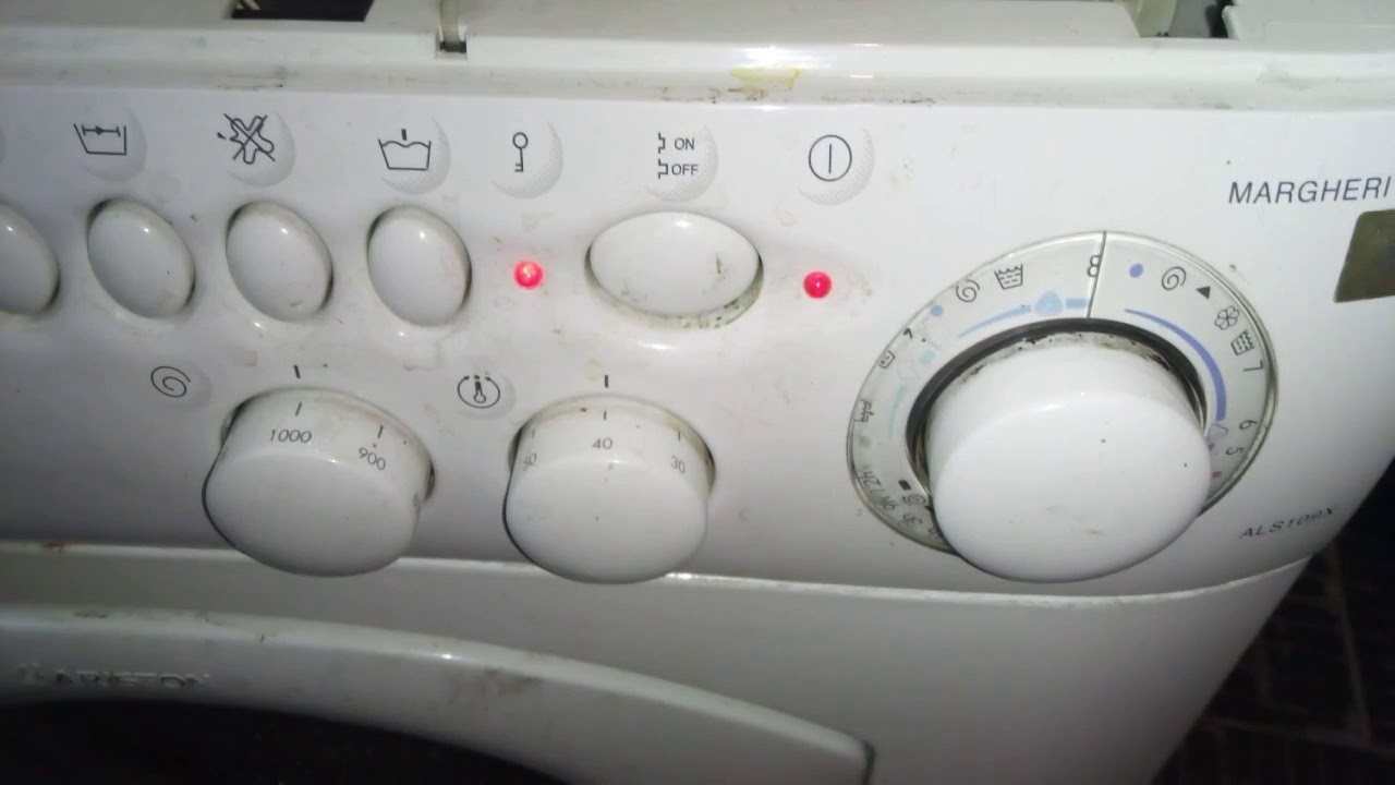 Как определить код ошибки в стиральных машинах Indesit Ariston с механическим управлением.