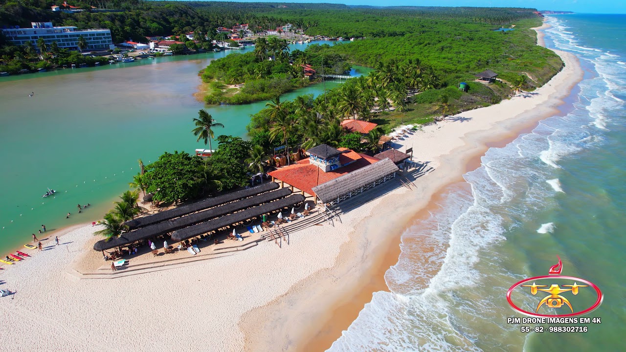 Dunas de Marapé - Jequiá da Praia - Alagoas Brasil - Visto de cima em 5.4K - Dji Air 2S