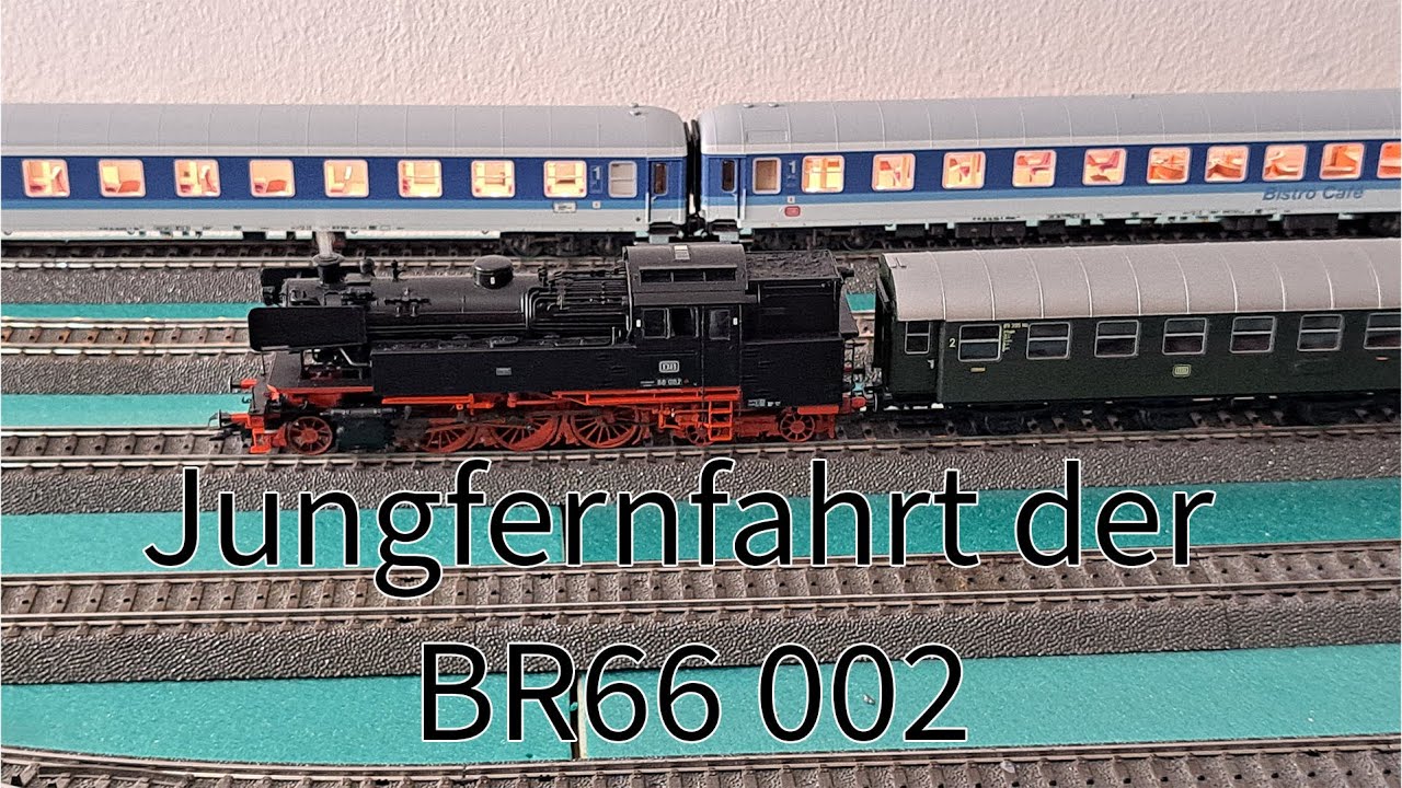 Modellbau Geschichte 04: Testfahrt der M&auml;rklin BR66 002 im verkabelten Schattenbahnhof