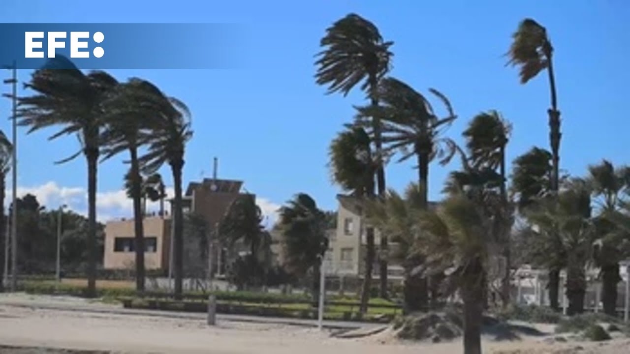 El viento huracanado sacude España con rachas de hasta 170 km/h
