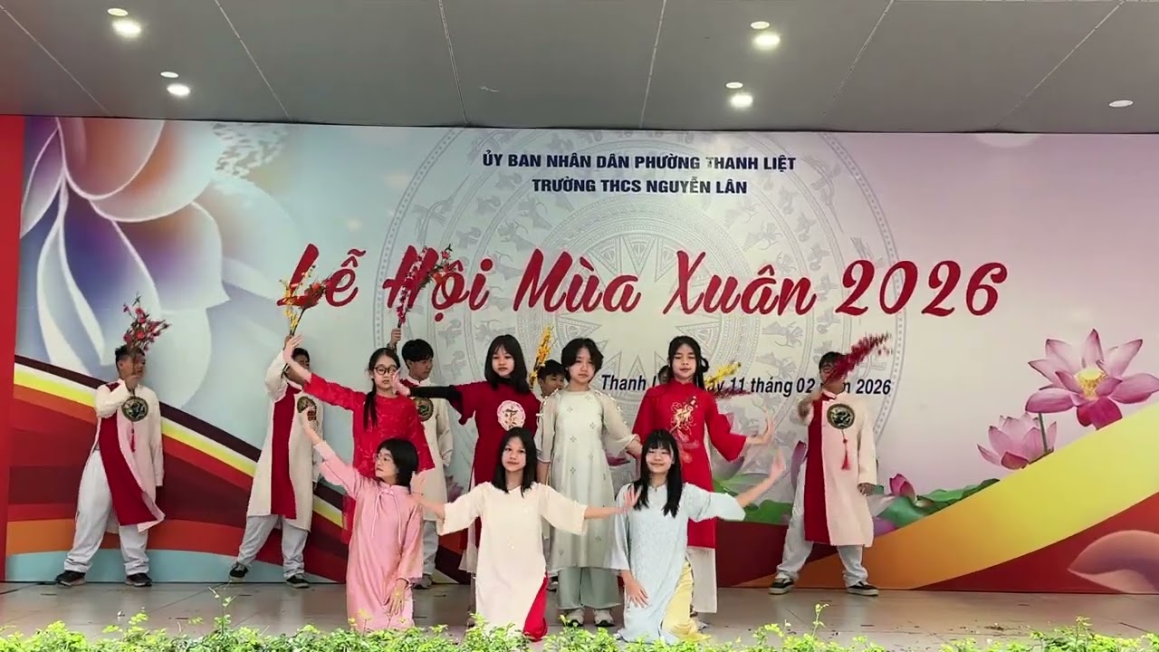 Tết ơi tết à, Như hoa mùa xuân - Lớp 6A1 (25-26) Trường THCS Nguyễn Lân