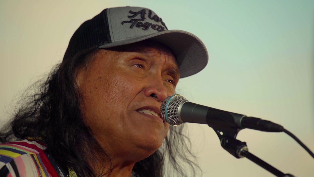 Henry Kapono -  Friends