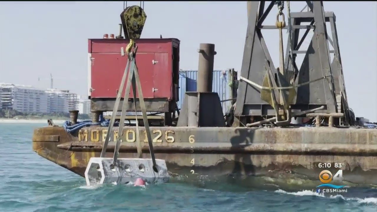 Underwater structures to prevent beach erosion