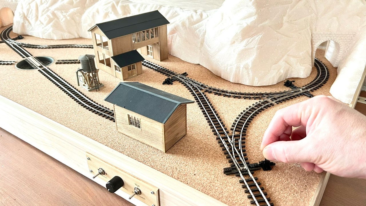 Small but Switchable!? A Wye + Turntable Layout Base Built for Real Shunting