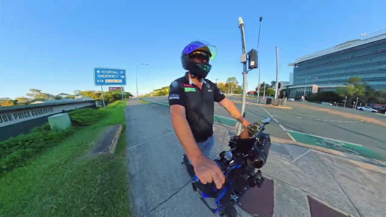 Afternoon cruise on the beautiful Gold Coast #nami #kaabo #goodlife #scooter #escooter