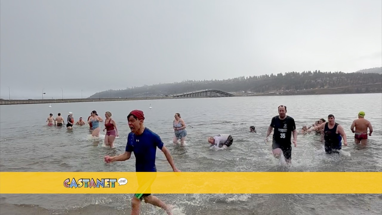 Погружение в ледяную воду в рамках Специальной Олимпиады в Келоуне