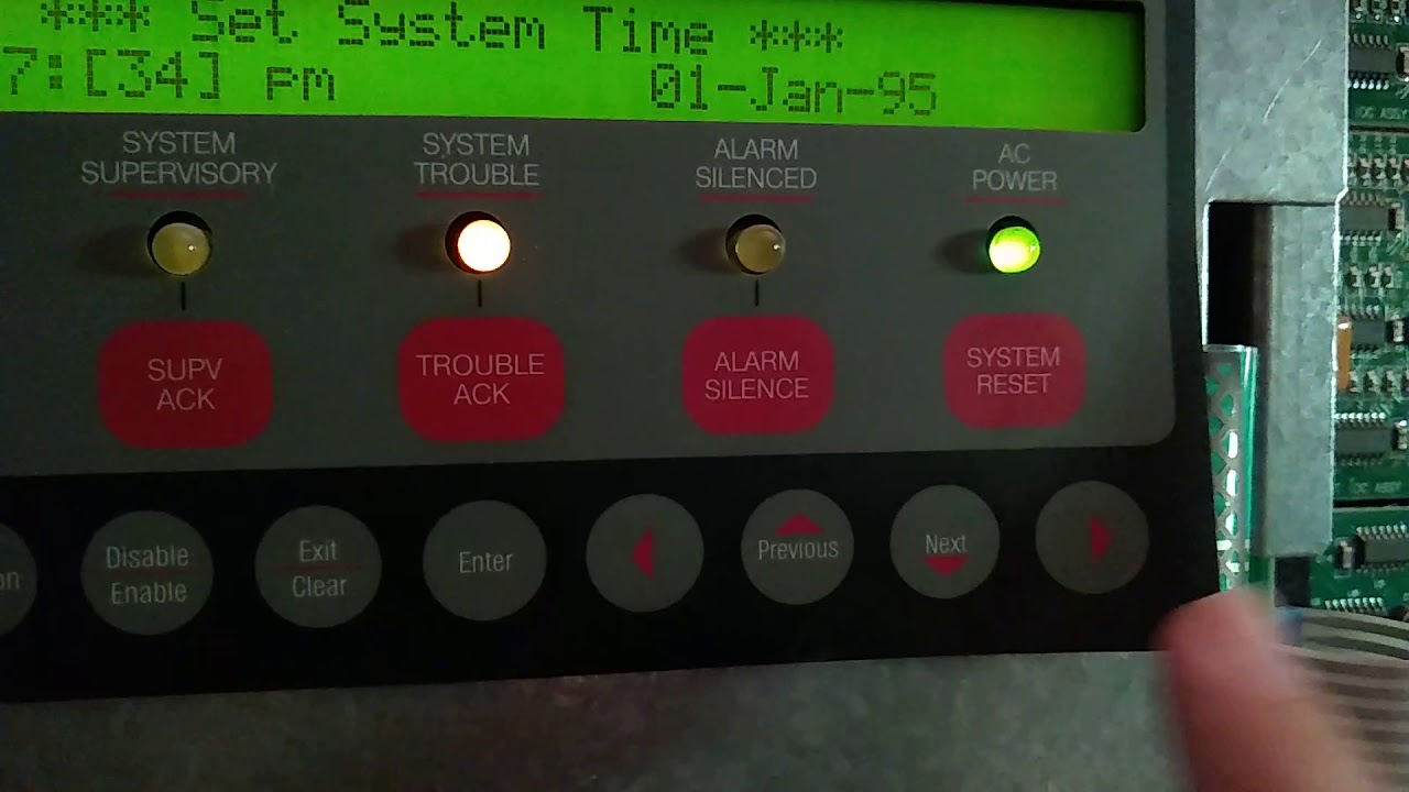 How to set the date and time on a Simplex 4005