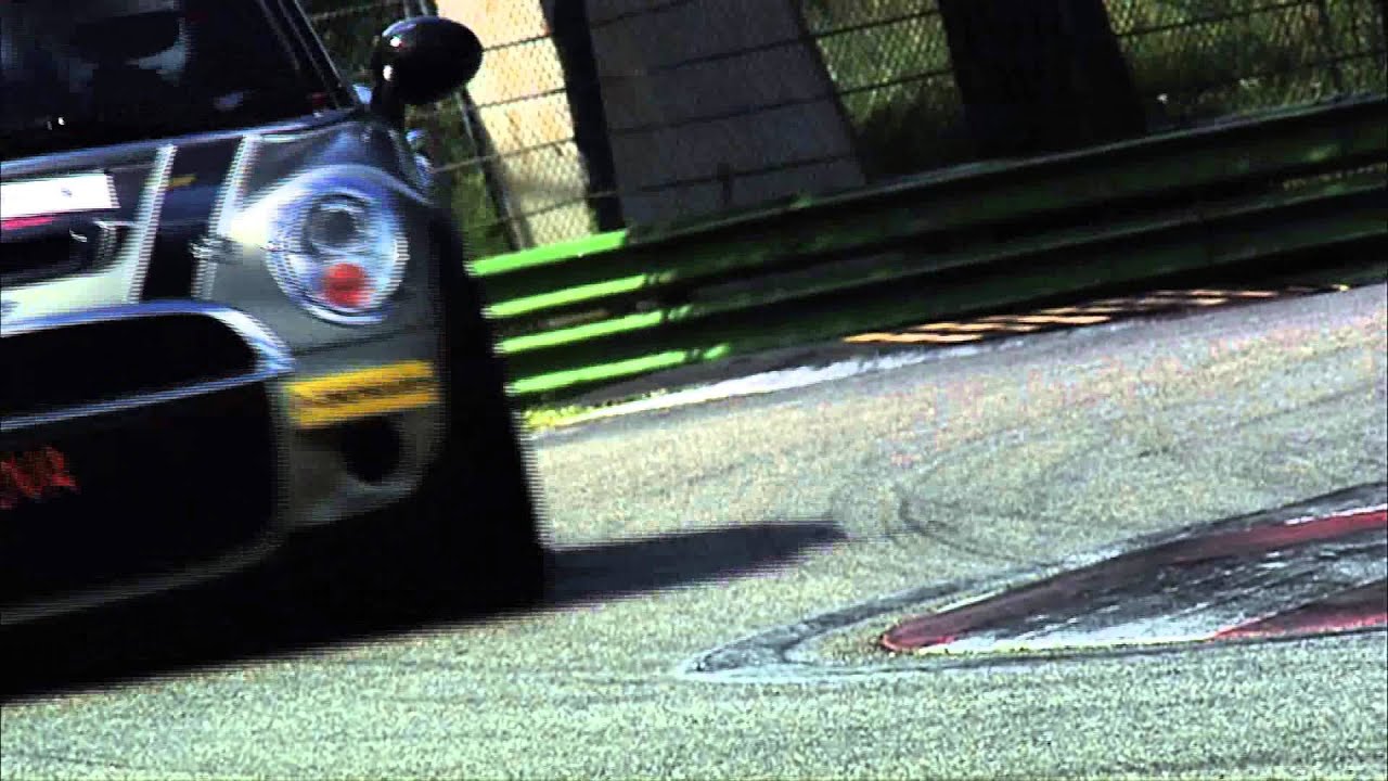 Dunlop Sport Maxx Race