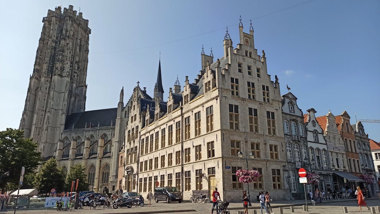 Mechelen - Katedra św. Rumolda - Piękna star&oacute;wka oraz Polski akcent - Turystyka Rowerowa