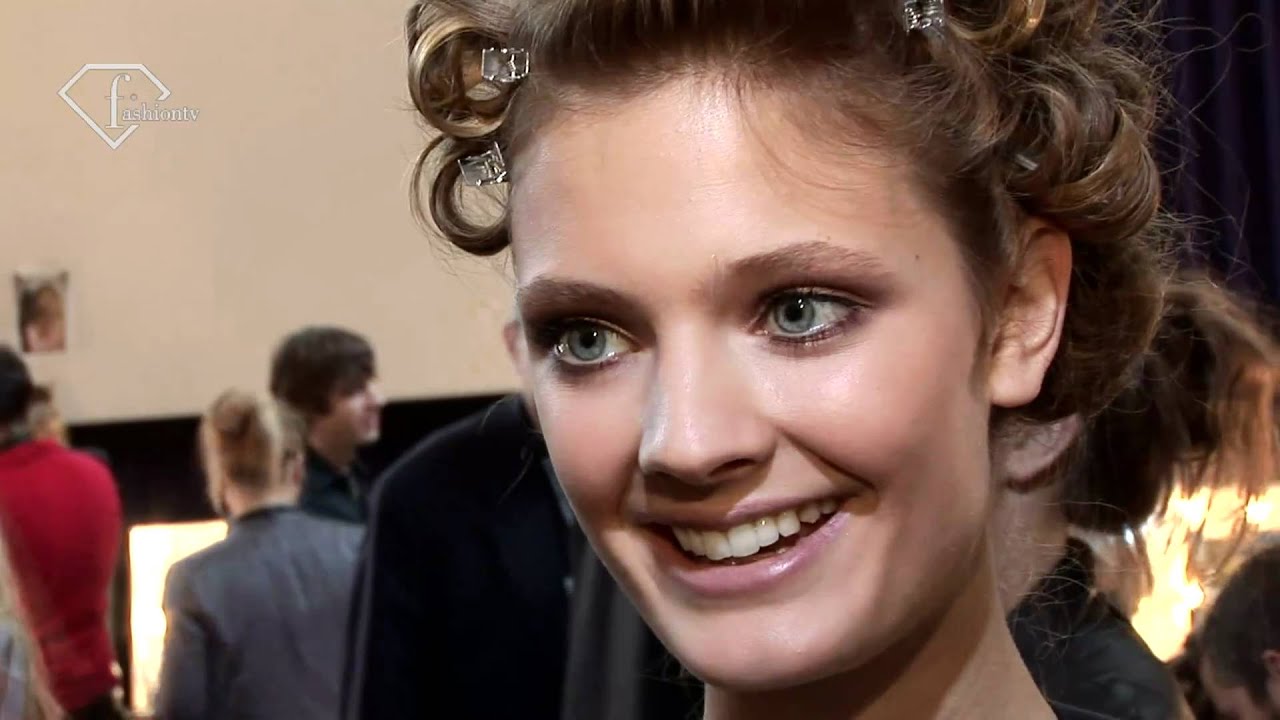 FTV | fashiontv.com - КОНСТАНС ЯБЛОНСКИ МОДЕЛЬ РАССКАЗАЛА