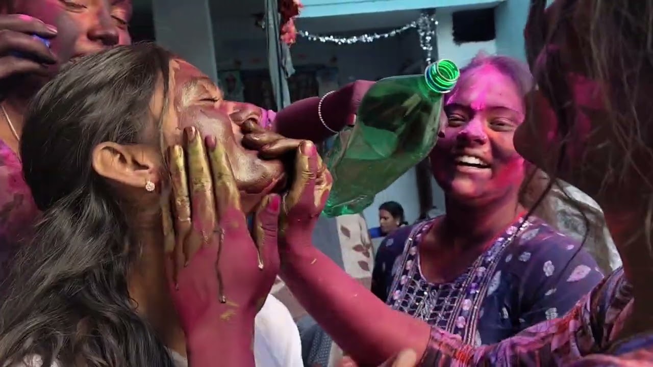 होली के पहला दिन🥳🥳  @chhattisgarhi bahini #checkout #viralvedio #mention #holi 