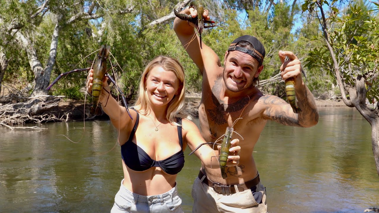 GIANT Fresh Water Prawns & Redclaw (Catch, Clean & Cook) - Camping on the River