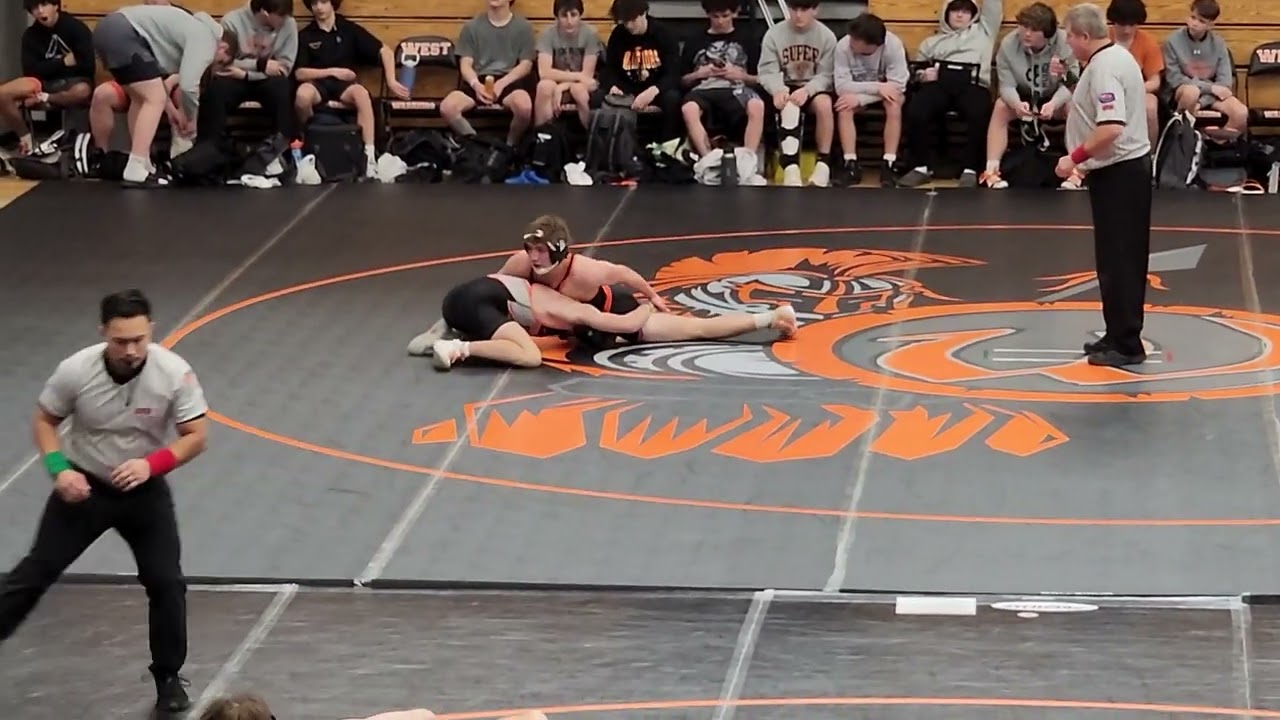 Lincoln Way West Invitational - Minooka vs Lincoln Way West 150lbs