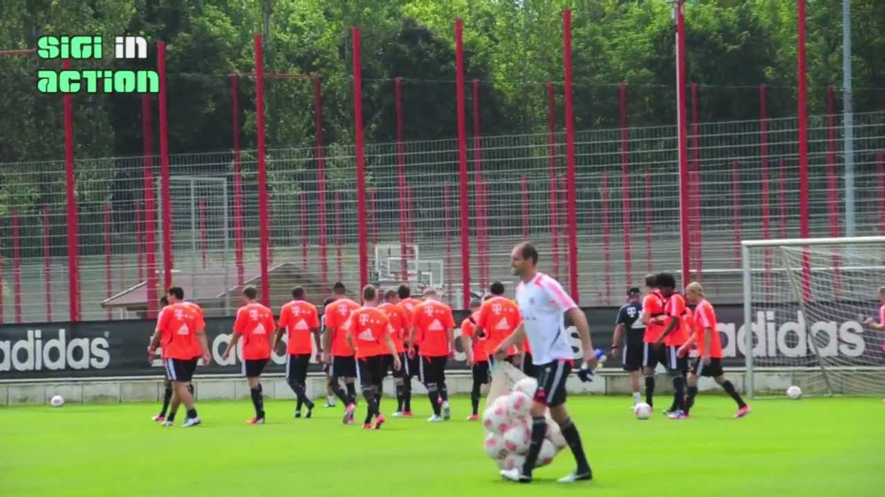 Impressionen vom FC Bayern München Training am 28.07.2012