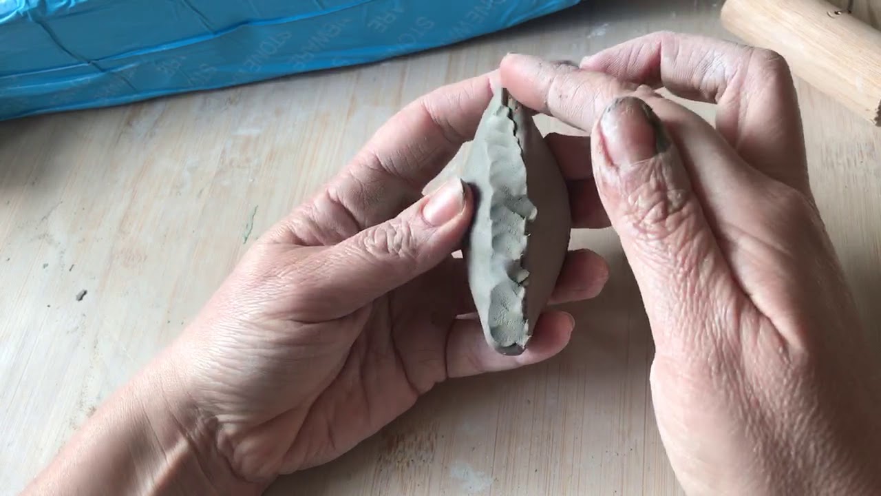 how to... make a pinch pot bird