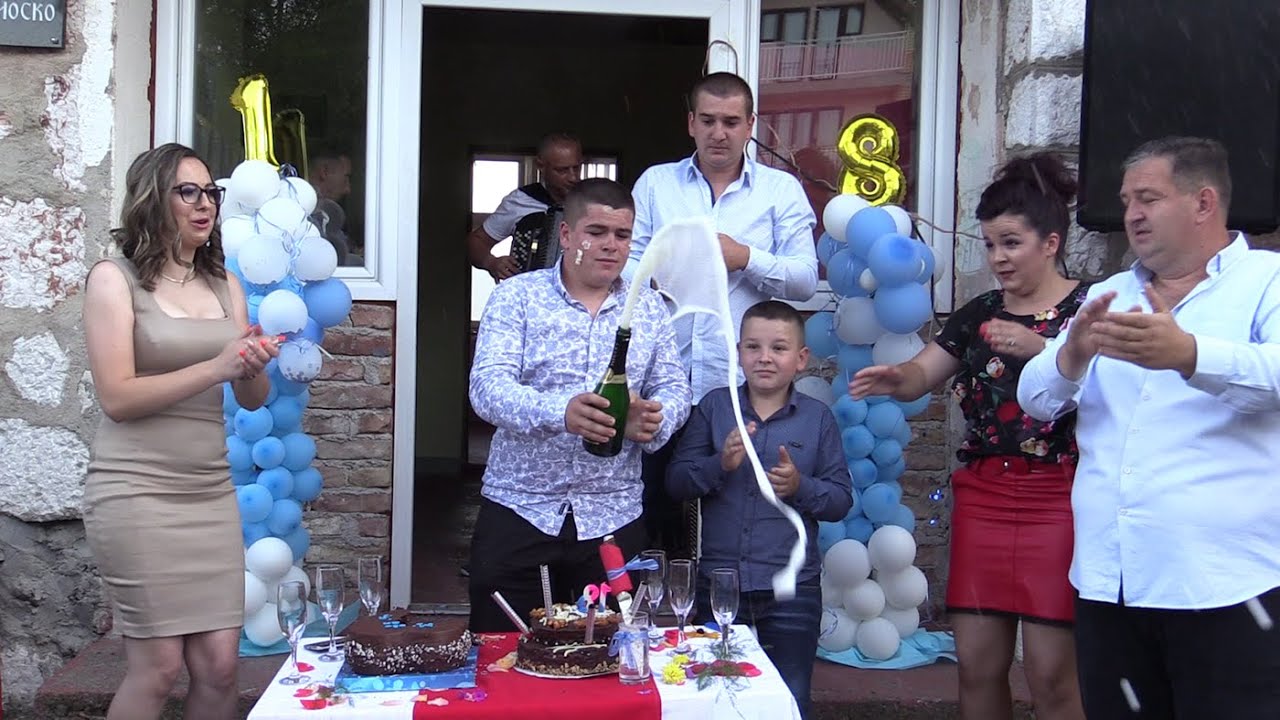 ISTOČNI STARI GRAD: MILOŠ RADONJA JAVNO I SLAVNO  U PUNOLJETSTVO