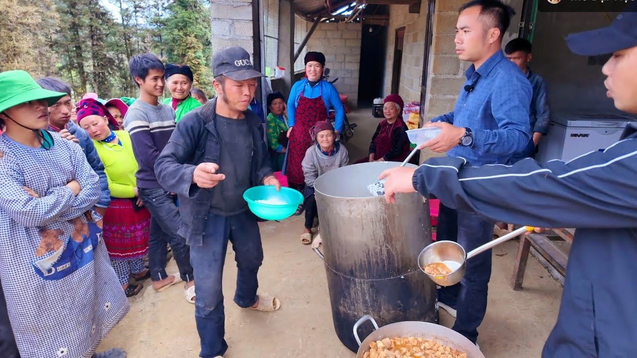 Mở Đại tiệc toàn món ngon bữa trưa lợn 15kg đậu sốt cà chua 97 phần liên tục. Nguyễn Tất Thắng