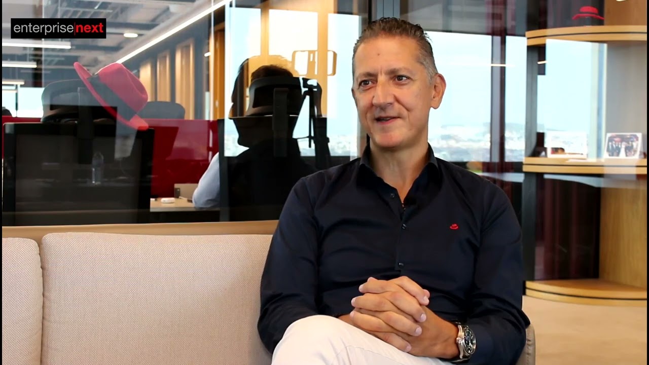 Red Hat'ın Yapay Zeka ve Sanallaştırma Çözümleri Gündemde, Partner Programı Yenilendi