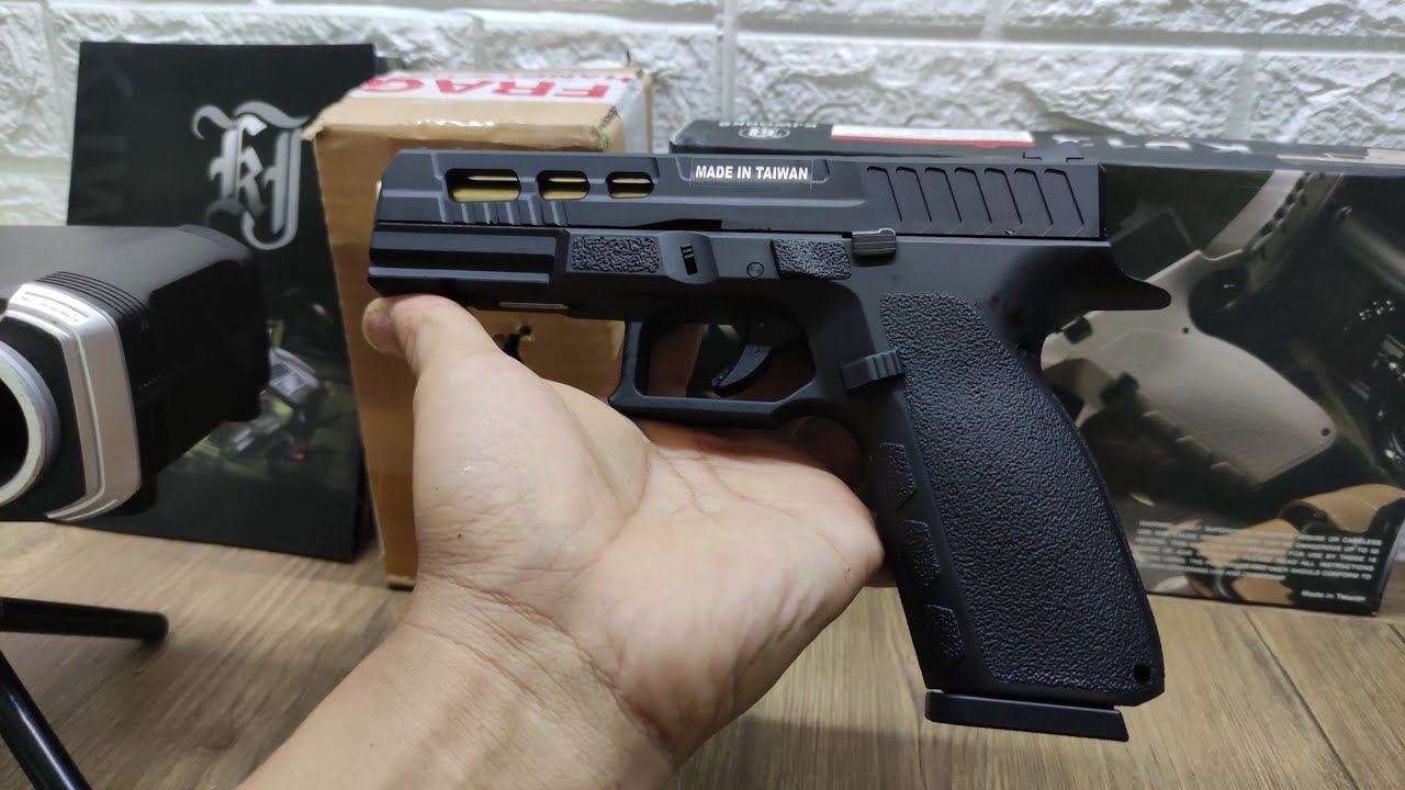 KJW KP13C GBB Unboxing & Review