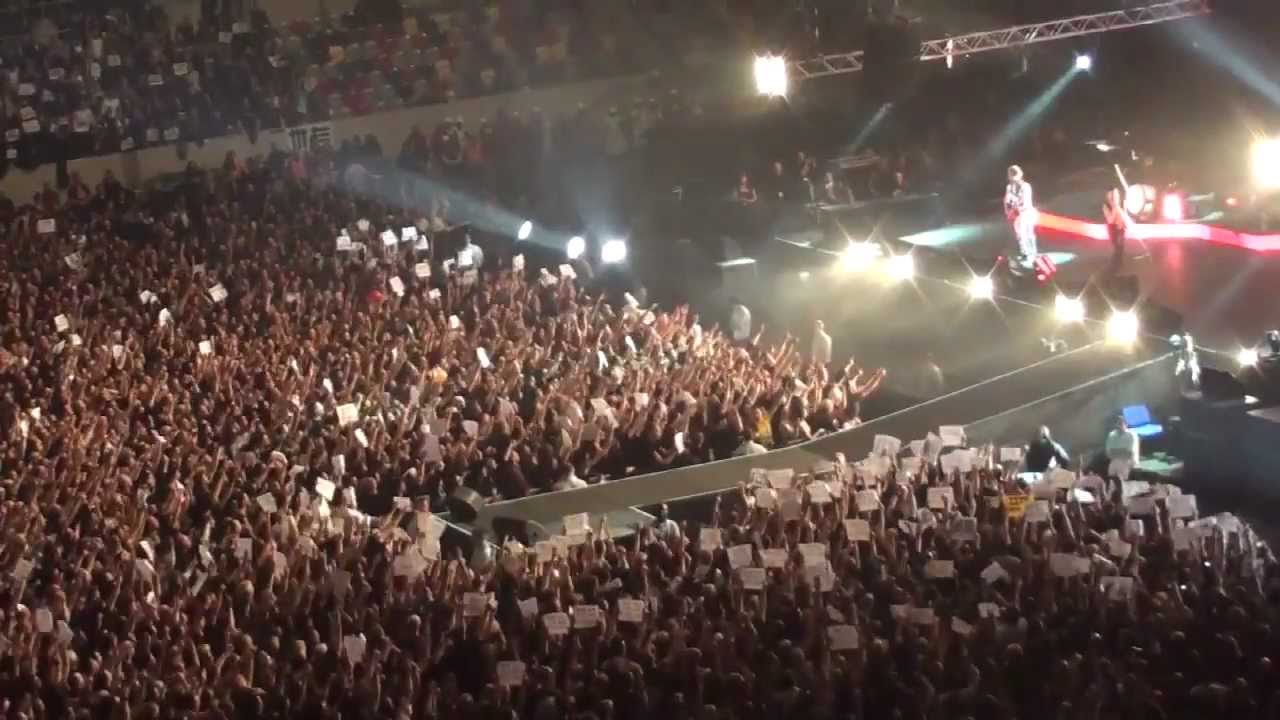 Photographic + Personal Jesus - Depeche Mode - Tour Of The Universe - Dusseldorf 27.02.2010