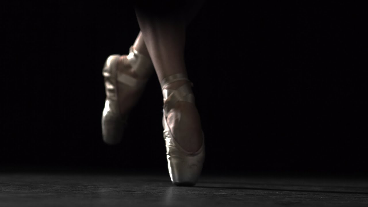 Ballerina Tanz gefilmt mit Highspeed Kamera mit synchronisierten LEDs - slow motion
