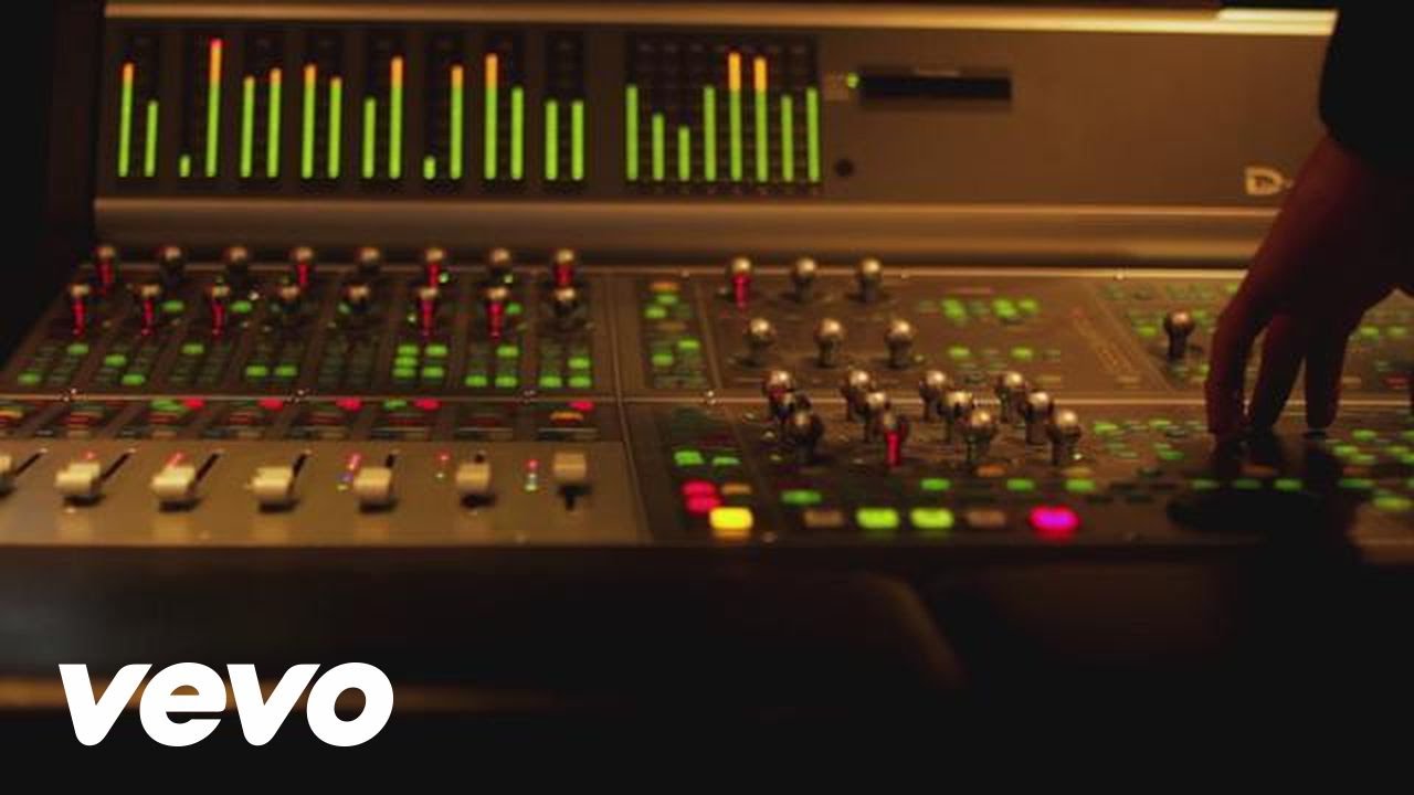 Katy B x Diplo x Iggy Azalea - Light As A Feather
