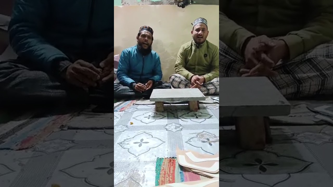 शबे बरात पर सलातो सलाम पढ़ते हुए