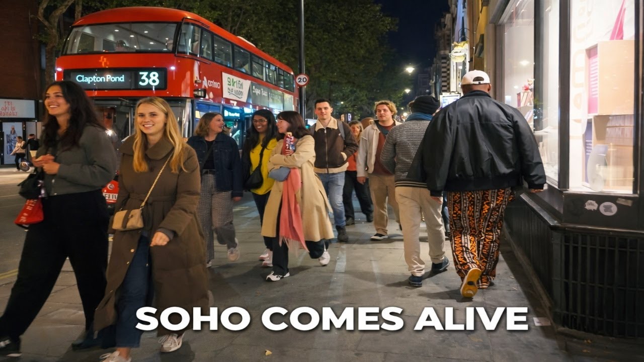 City Walk | Why London Feels Completely Different After Dark | 4K Video