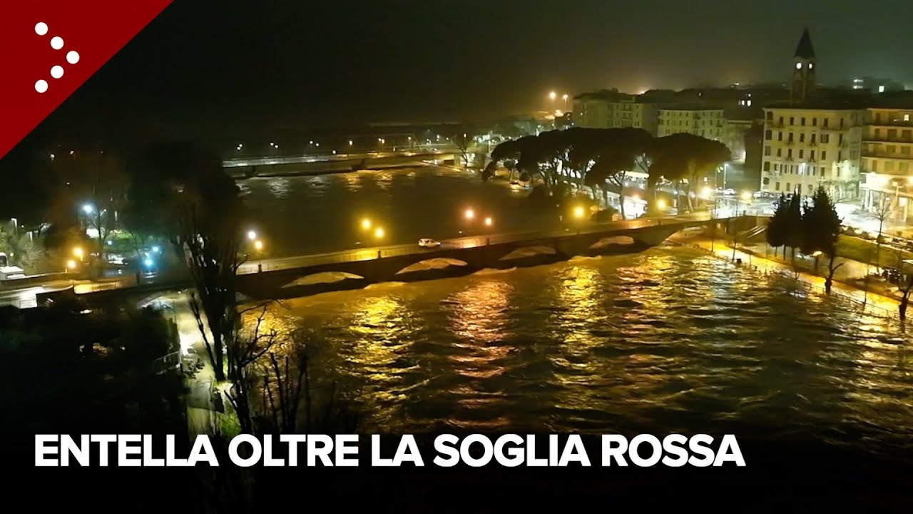 Maltempo in Liguria: Entella oltre la soglia rossa per ore, crolla muro di contenimento a Genova