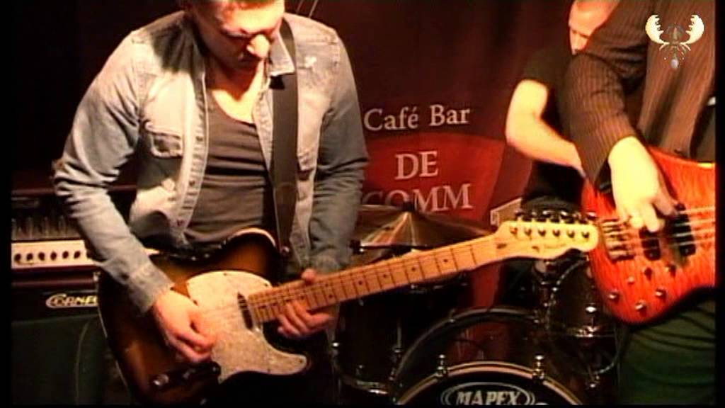 Ben Poole - Let's go upstairs - Live in Bluesmoose caf&eacute;