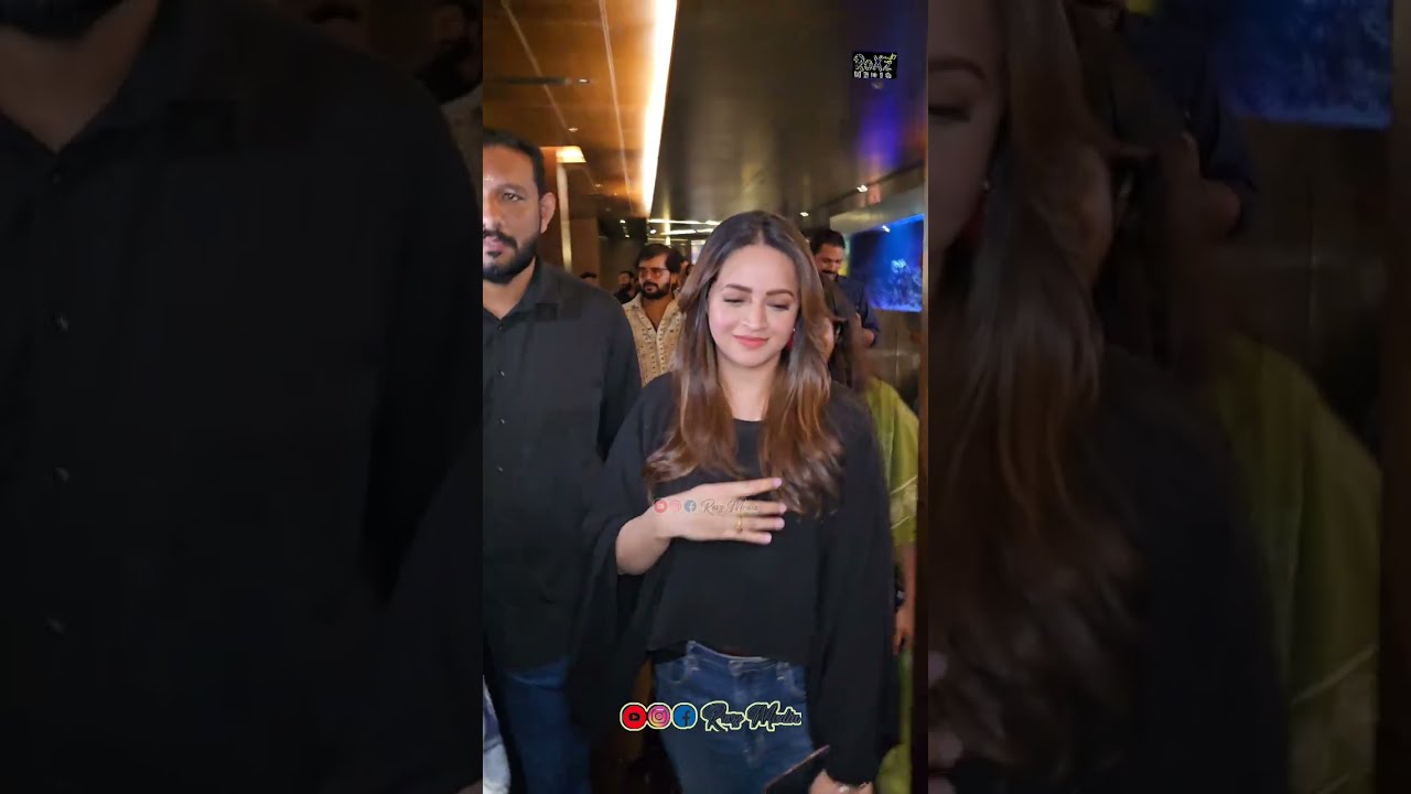 ഭാവന ❤️അനോമി സിനിമയുടെ വിജയം ആഘോഷിക്കാൻ ❤️😍🤩#Bhavana #Anomie #RoXz