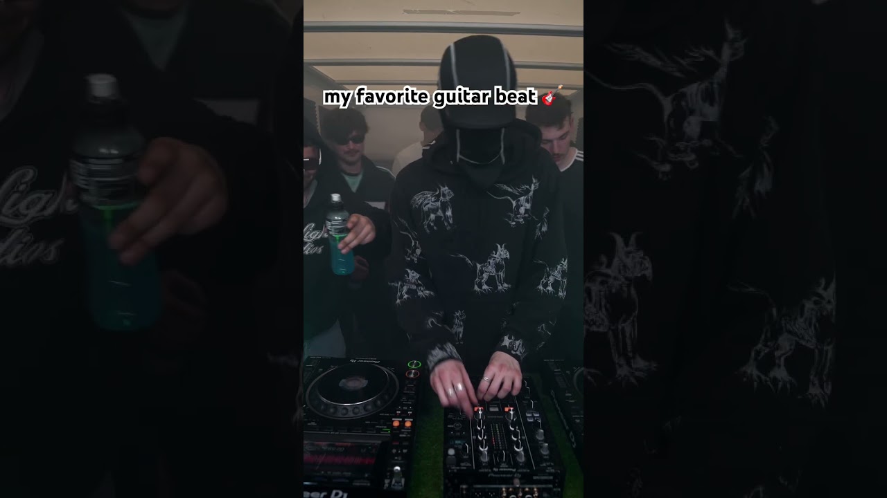 In your face 💥🎸. Full HOTBOX Set on my YouTube Channel #techno #rave #hotbox #420 #trance #bounce