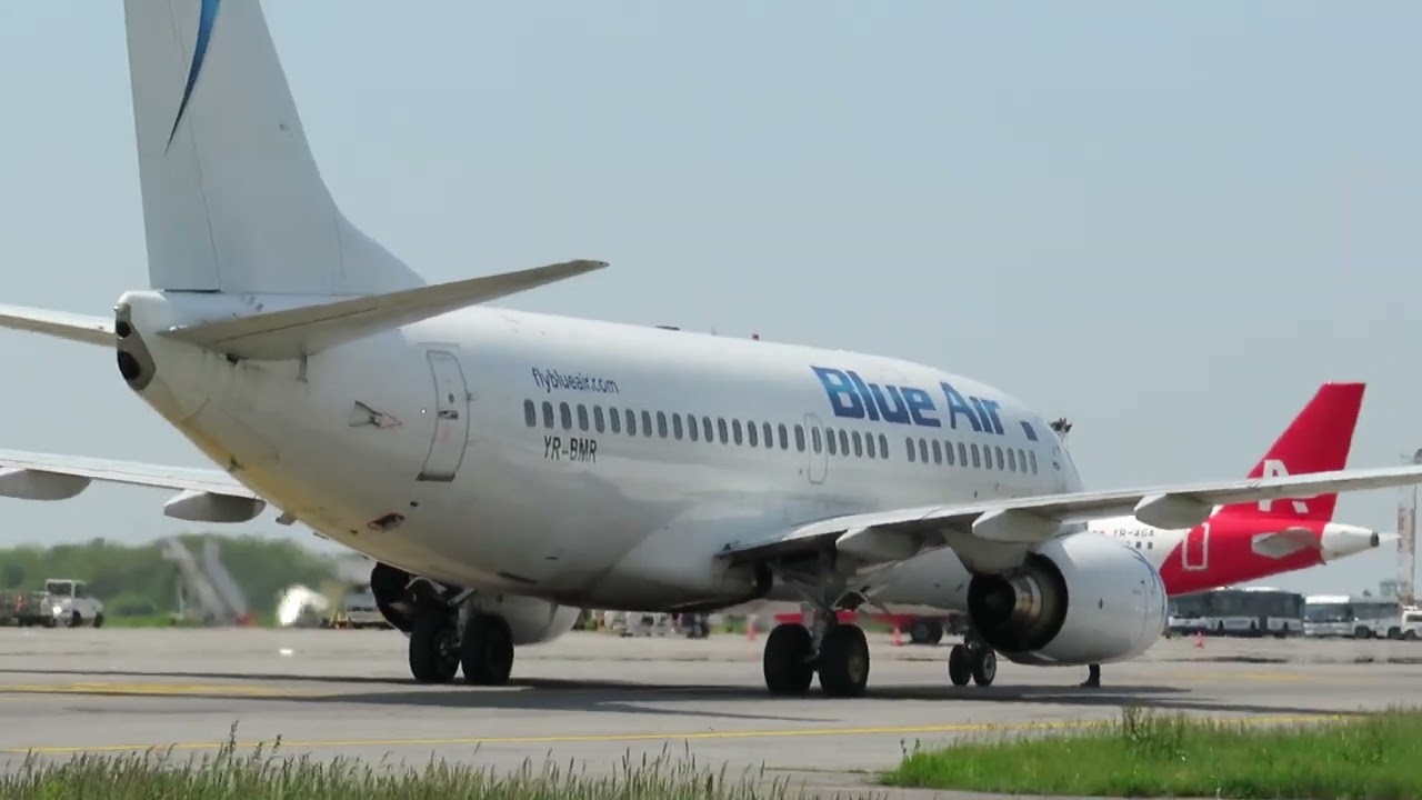 Boeing 737-700 - Start and Takeoff Procedure - Blue Air - Bucharest Airport