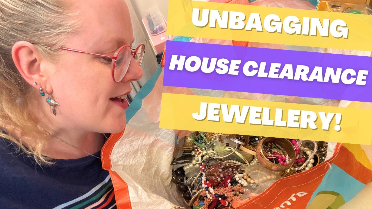 He Offered Me The Whole Bag For £15! Unbagging 7lbs of House Clearance Vintage Jewellery!