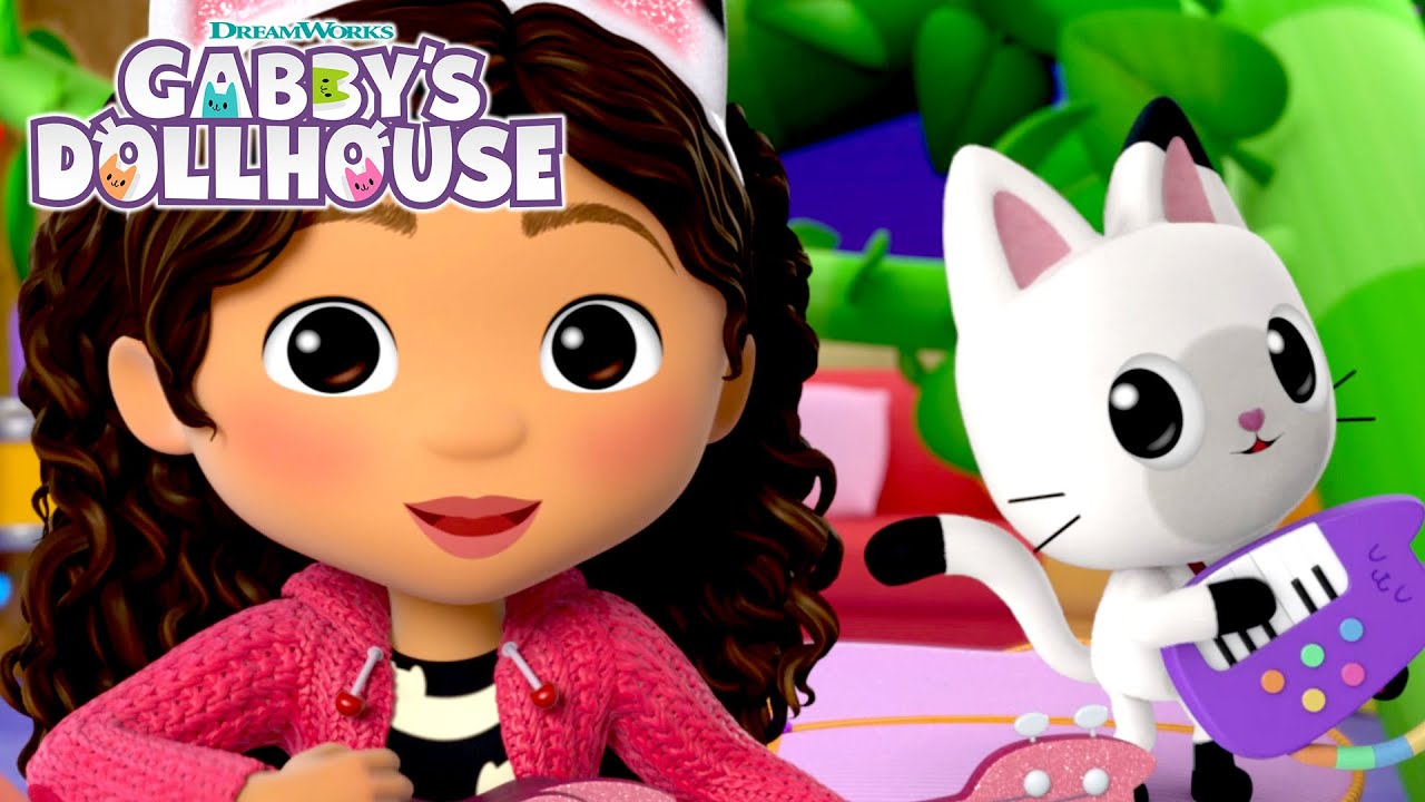 Giant Cupcake Tree Takes Over The Dollhouse! | GABBY'S DOLLHOUSE | Netflix