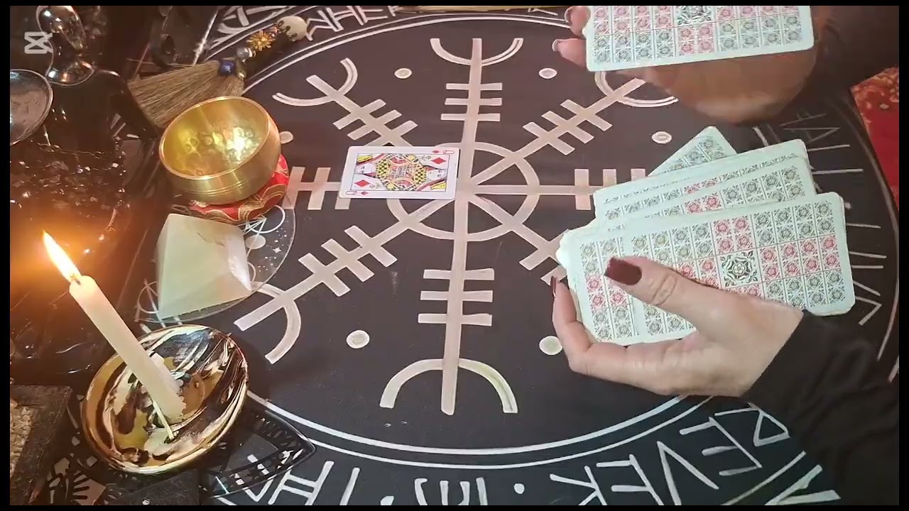 Посмотрим на  ...СОПЕРНИЦУ..💣👈