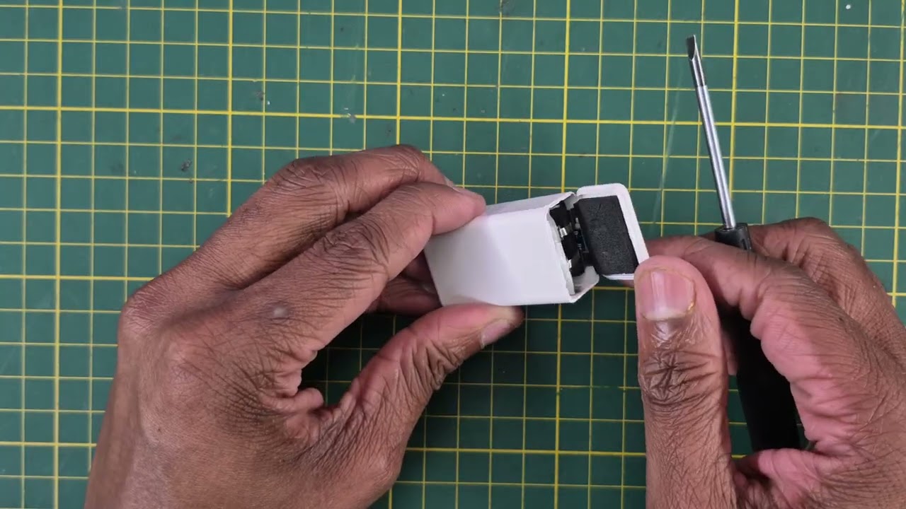 whats inside a 9v rechargeable battery | how to open 9v rechargable battery #9vbattery #ksycreations