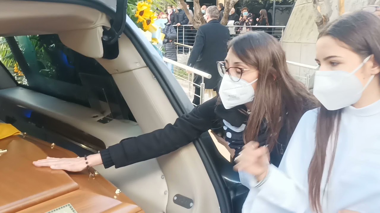Quartu, i funerali di don Alberto Pistolesi