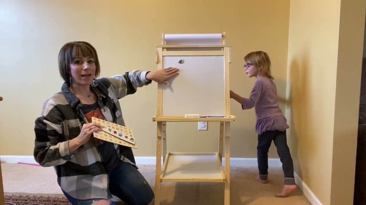 Review of Kids Easel Wooden Art Easel Adjustable Standing Easel Double-Sided Drawing Easel