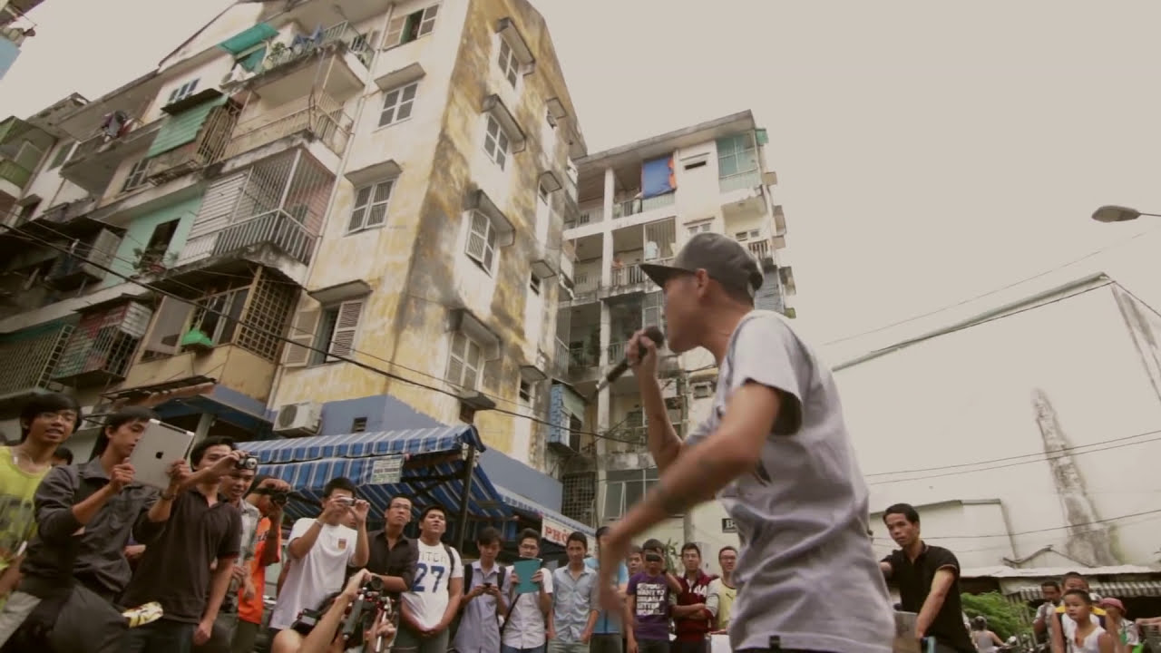 WOWY - Show BÍ MẬT (Official MV) - Khu Tao Sống và Sài Gòn Đẹp Lắm