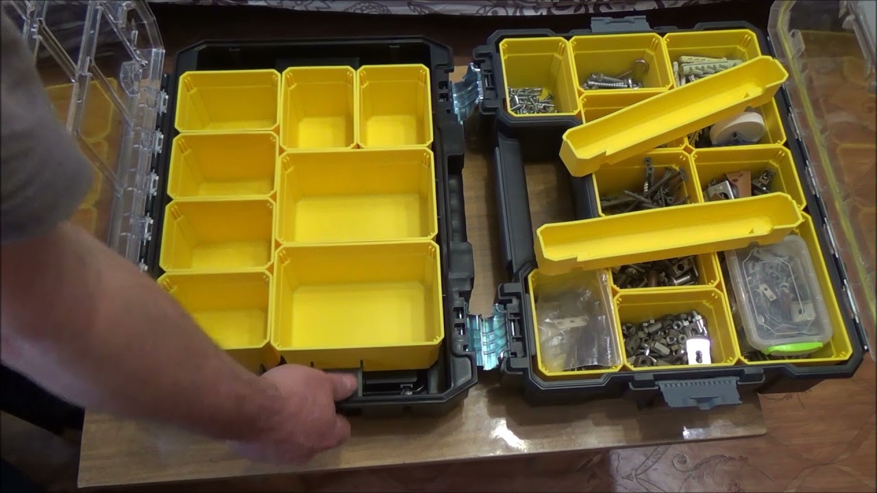 Stanley FATMAX TSTAK (FMST82967-1) и  Stanley FATMAX DEEP PRO METAL LATCH (1-97-518)