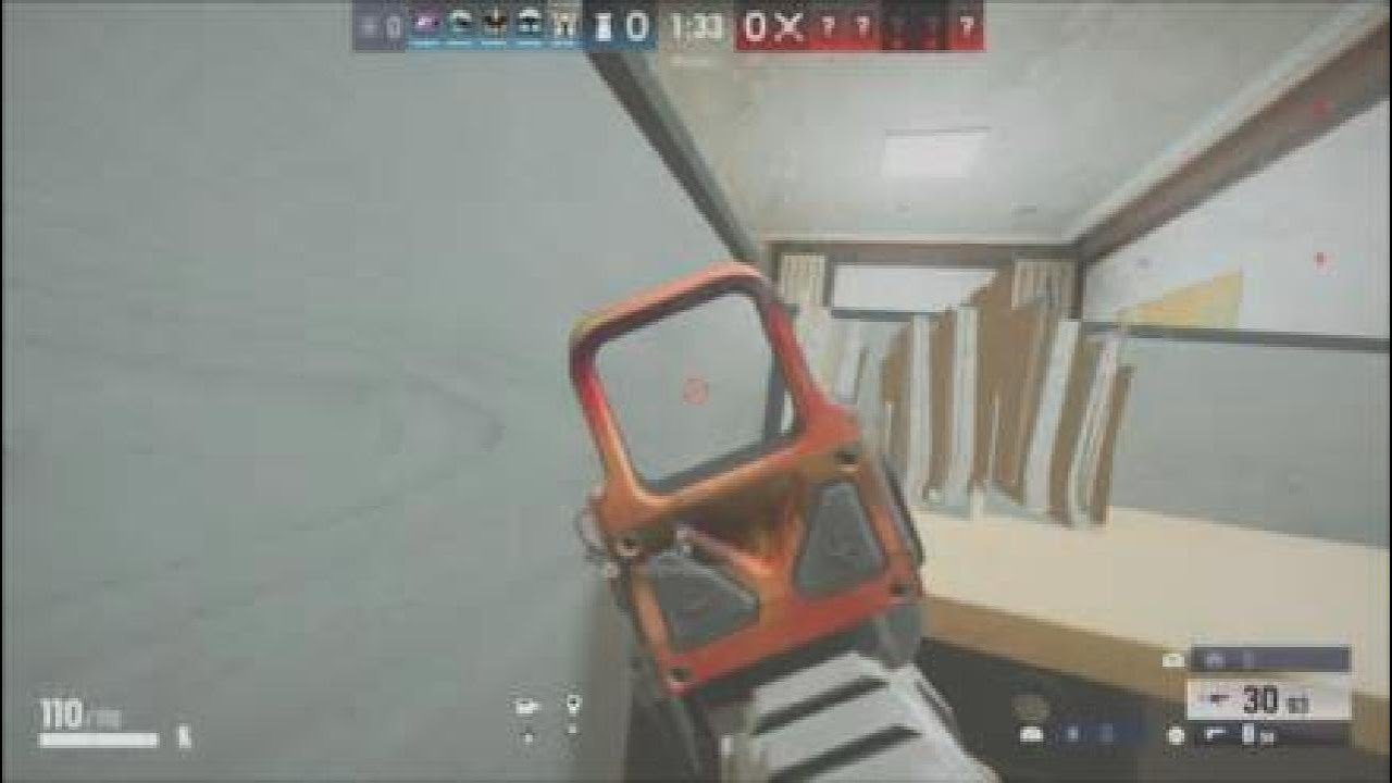 Пенсионер играет в Rainbow6siege👴
