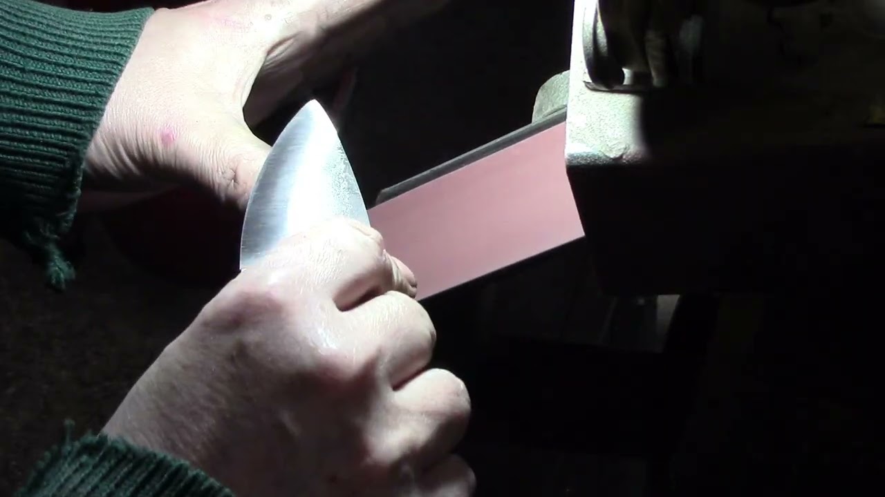 Skinner 2) Levigatura a grana 240