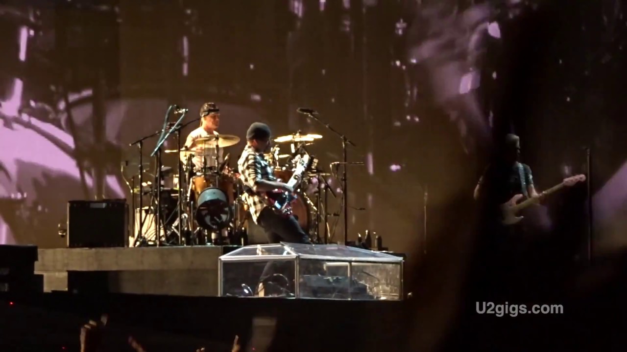 U2 Paris Elevation & Vertigo 2017-07-26 - U2gigs.com