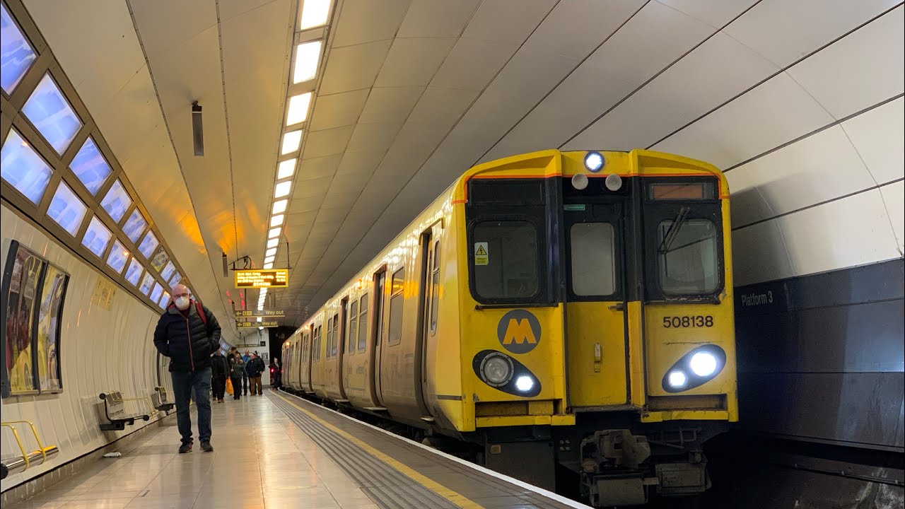 Merseyrail 508138 Arrives At Liverpool Lime Street & Departs Hamilton Square (04/21/21)