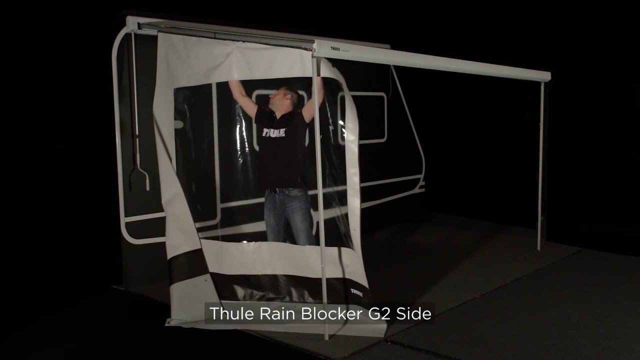 Montage der Thule SmartPanels an die Markise